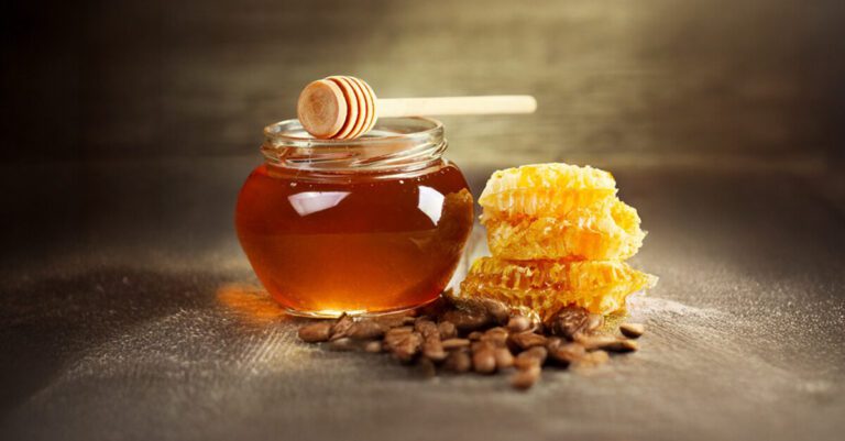 The-ayurvedic-wisdom-of-honey